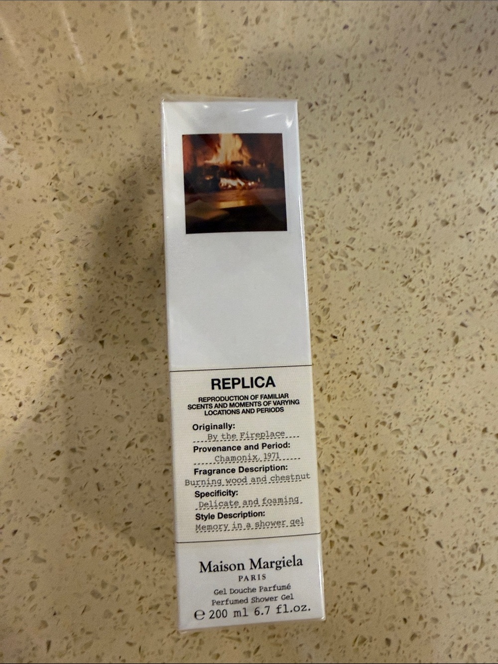 Maison Margiela Replica 'By the Fireplace' - 200 ml shower gel